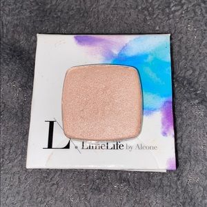 Limelife by alcone eyeshadow “01”